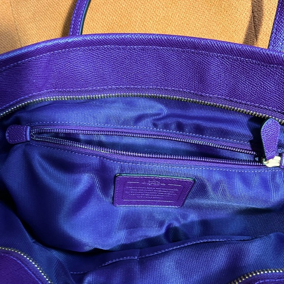 Large Coach purse in purple - Picture 8 of 17